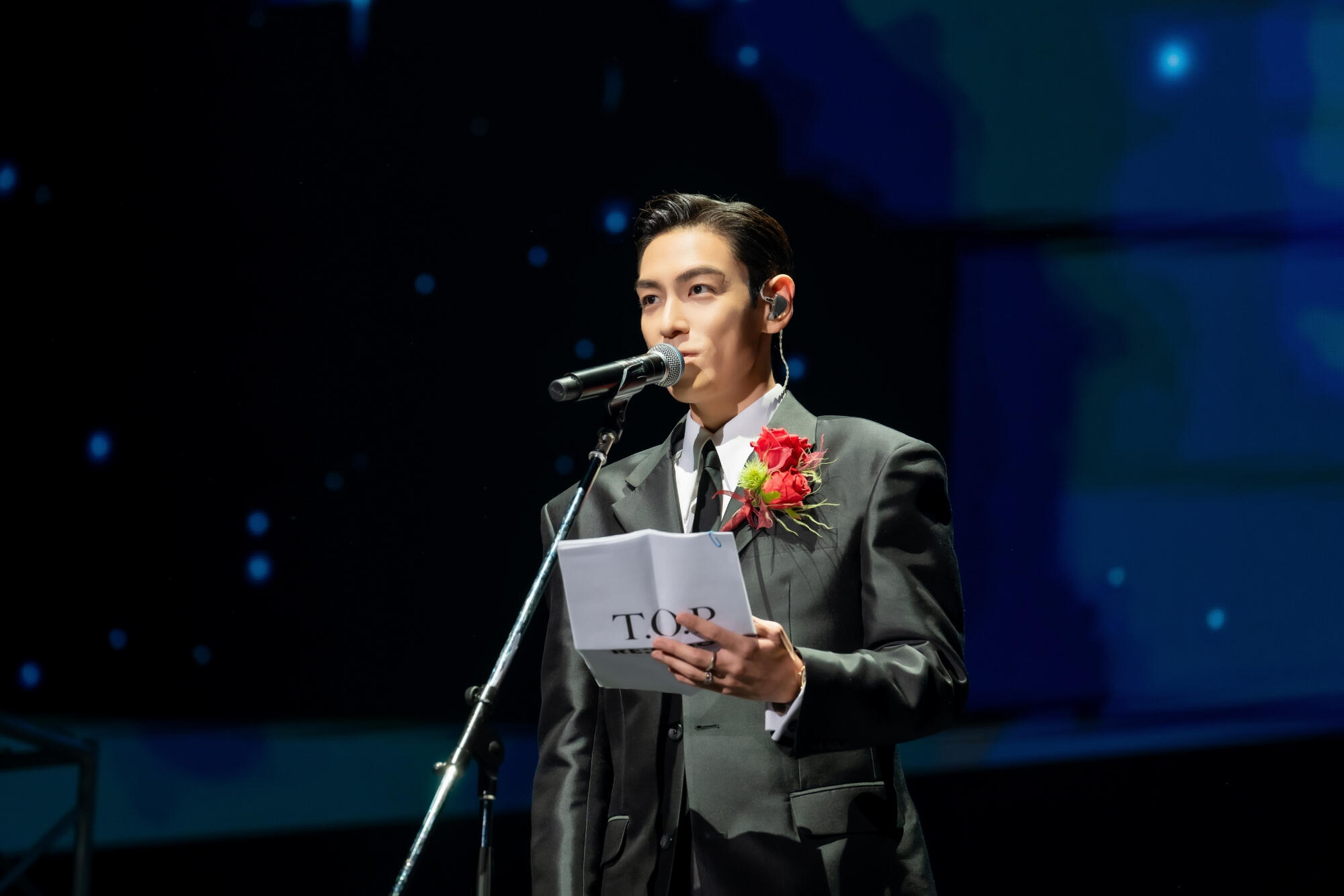 T.O.P reading his heartfelt letter to fans